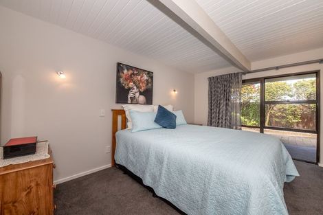 Photo of property in 92 Henley Street, Westport, 7825