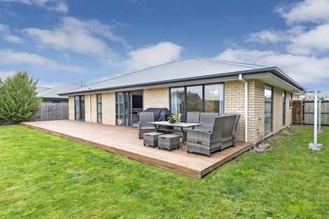 Photo of property in 11 Godwin Grove, Rolleston, 7614