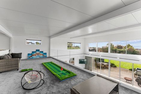 Photo of property in 68 Mcgiven Drive, Ridgewood, New Plymouth, 4371