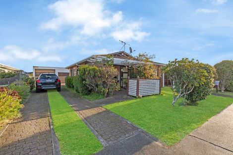 Photo of property in 12 Warwick Place, Springvale, Whanganui, 4501