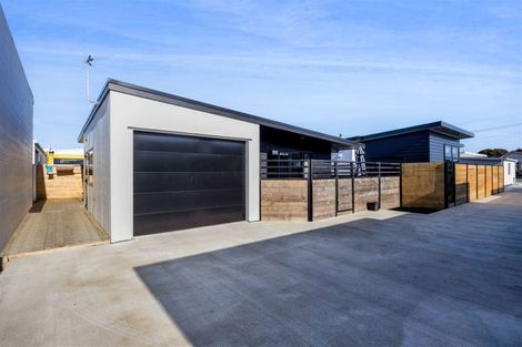 Photo of property in 70b Argyle Street, Hawera, 4610