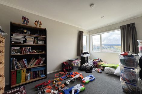 Photo of property in 20 Chastudon Place, Tawa, Wellington, 5028