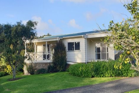 Photo of property in 376 Mangakura Road, Helensville, 0875