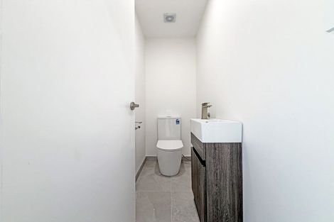 Photo of property in 21 Karaka Village Parade, Karaka, 2580