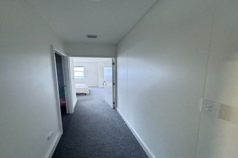 Photo of property in 48 Parkwood Avenue, Westgate, Auckland, 0614