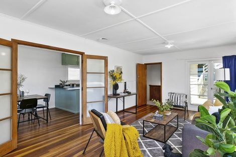 Photo of property in 19 Zetland Street, Highbury, Wellington, 6012