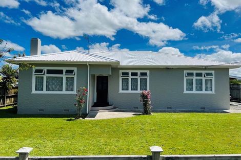 Photo of property in 7 Daniell Street, Bulls, 4818