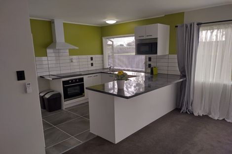 Photo of property in 15 Kindergarten Drive, Conifer Grove, Takanini, 2112