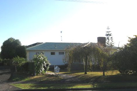 Photo of property in 1/32 Tui Glen Road, Birkenhead, Auckland, 0626