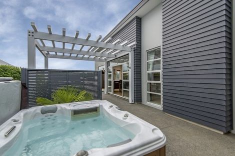 Photo of property in 139 Aston Drive, Waimairi Beach, Christchurch, 8083