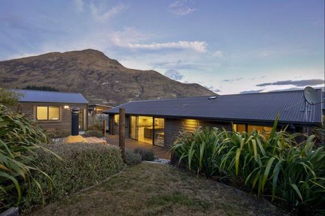Photo of property in 13 Ashenhurst Way, Lower Shotover, Queenstown, 9304
