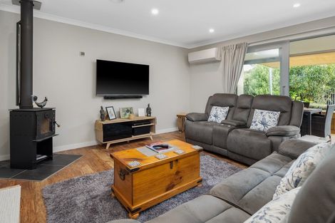 Photo of property in 6a Huia Street, Waikawa, Picton, 7220