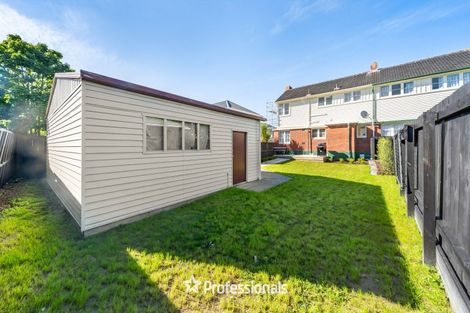 Photo of property in 215 Knights Road, Hutt Central, Lower Hutt, 5011