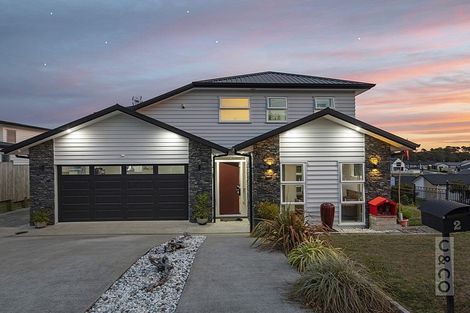 Photo of property in 2 Tauwaka Crescent, Riverhead, 0820