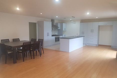 Photo of property in 79a Stanley Road, Glenfield, Auckland, 0629