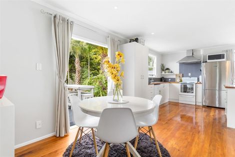 Photo of property in 253 Rangatira Road, Beach Haven, Auckland, 0626