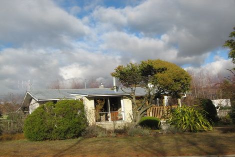 Photo of property in 1 Hunter Crescent, Wanaka, 9305