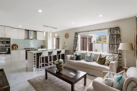 Photo of property in 126c Wellington Street, Howick, Auckland, 2014