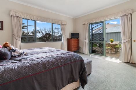 Photo of property in 117 Charleston Avenue, Whangamata, 3620