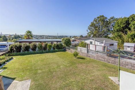 Photo of property in 139 Waimumu Road, Massey, Auckland, 0614