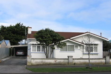Photo of property in 5 Nikau Street, Takaro, Palmerston North, 4410