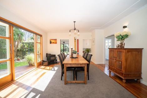 Photo of property in 24 Fraser Court, Roslyn, Palmerston North, 4414