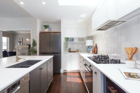 Photo of property in 89 Paremata Road, Paremata, Porirua, 5024