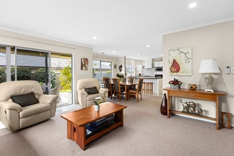 Photo of property in 50d Puketapu Road, Taradale, Napier, 4112