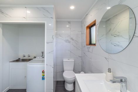 Photo of property in 80 Avenue North Road, Levin, 5510