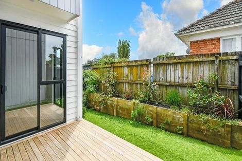 Photo of property in 4c Frances Street, Manurewa, Auckland, 2102