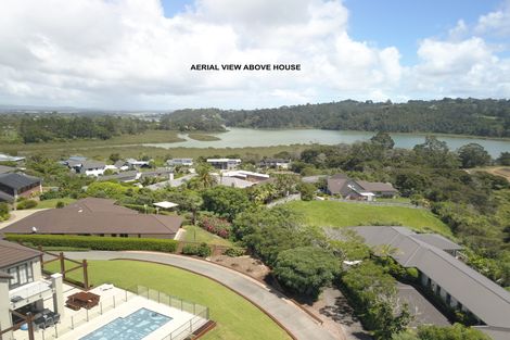 Photo of property in 215d Schnapper Rock Road, Schnapper Rock, Auckland, 0632