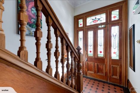 Photo of property in 64 Oriental Parade, Oriental Bay, Wellington, 6011