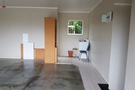 Photo of property in 2/390 Glenfield Road, Glenfield, Auckland, 0629