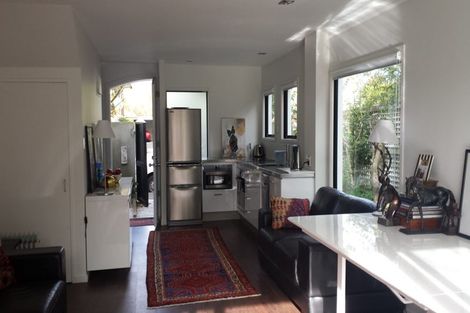Photo of property in 2/7 Beveridge Street, Christchurch Central, Christchurch, 8013