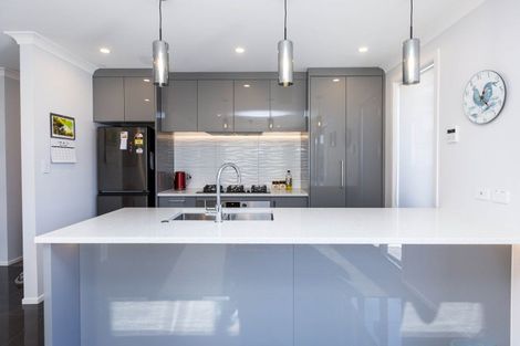 Photo of property in 1 Mawai Hakona Drive, Wallaceville, Upper Hutt, 5018