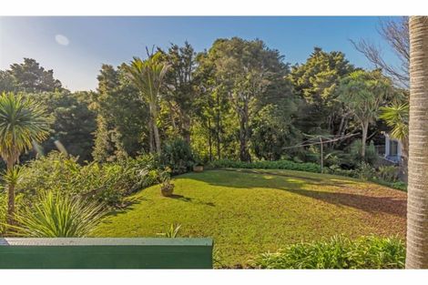 Photo of property in 181 Glenfield Road, Hillcrest, Auckland, 0627