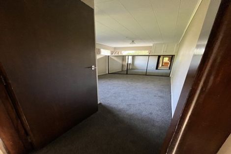 Photo of property in 21 Wakely Road, Newlands, Wellington, 6037