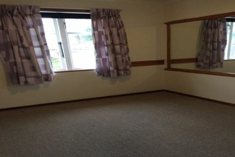 Photo of property in 8 Ashby Place, Bryndwr, Christchurch, 8052