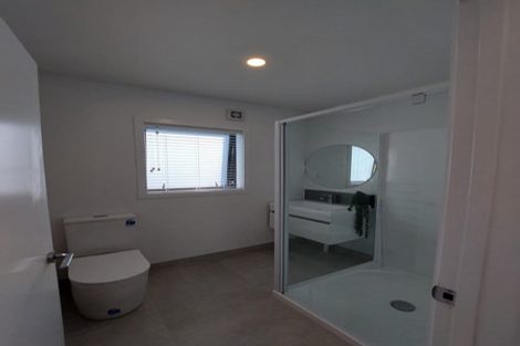 Photo of property in 37 Pacific Parade, Army Bay, Whangaparaoa, 0930