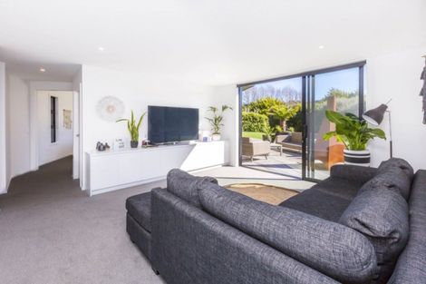 Photo of property in 46a Emerald Hill Drive, Birchville, Upper Hutt, 5018