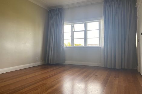 Photo of property in 7 Otahuri Crescent, Greenlane, Auckland, 1051