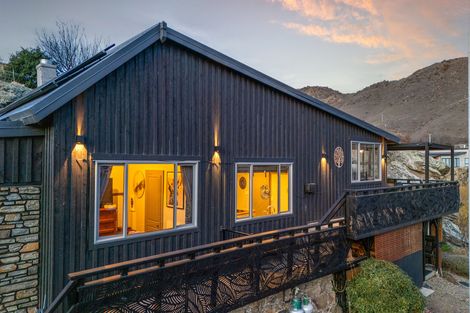 Photo of property in 30 Kerry Street, Alexandra, 9320