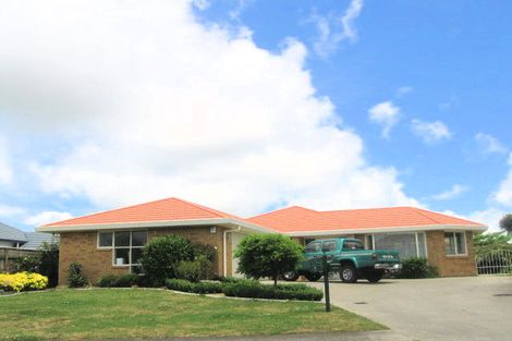 Photo of property in 3 Cloverlea Place, Pukekohe, 2120