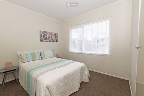 Photo of property in 1/23 Luckens Road, West Harbour, Auckland, 0618