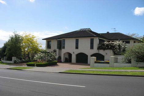 Photo of property in 2 Annalong Road, Dannemora, Auckland, 2016