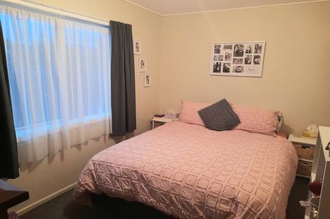 Photo of property in 2/54 Awamutu Grove, Waiwhetu, Lower Hutt, 5010