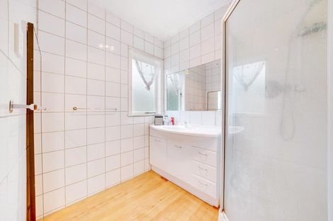 Photo of property in 10 Kapuka Road, Mangere Bridge, Auckland, 2022