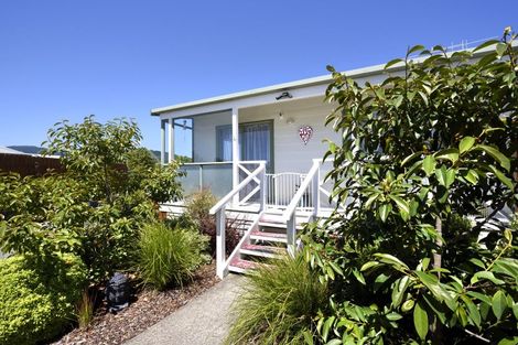 Photo of property in 4 Schwass Lane, Brightwater, 7022