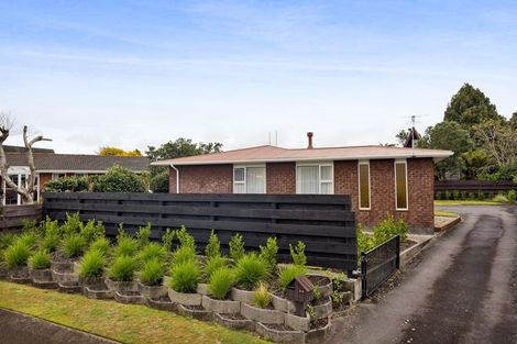 Photo of property in 53 Manu Crescent, Upper Vogeltown, New Plymouth, 4310