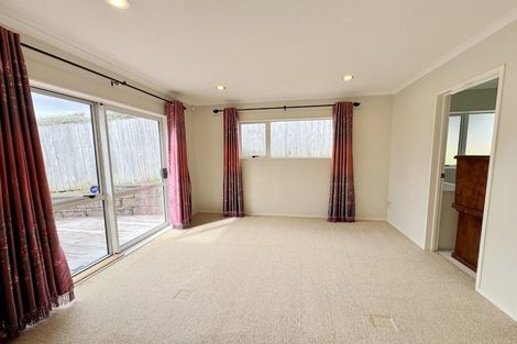 Photo of property in 29 Vino Cina Heights, Ranui, Auckland, 0612